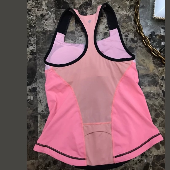 Lululemon Cardio Tank - Picture 4 of 7